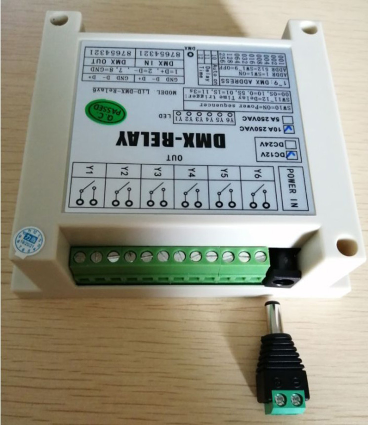 Professional 6-way DMX512 relay (with finger pull switch)